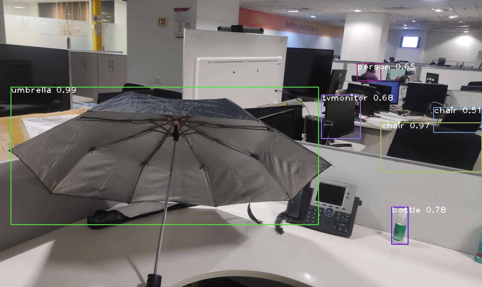 Demo scenario detecting an umbrella